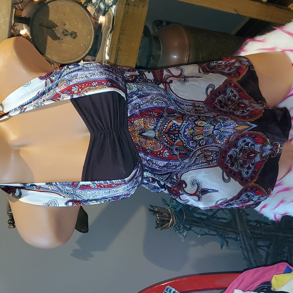 Bebe silk paisley tie back halter top S EUC